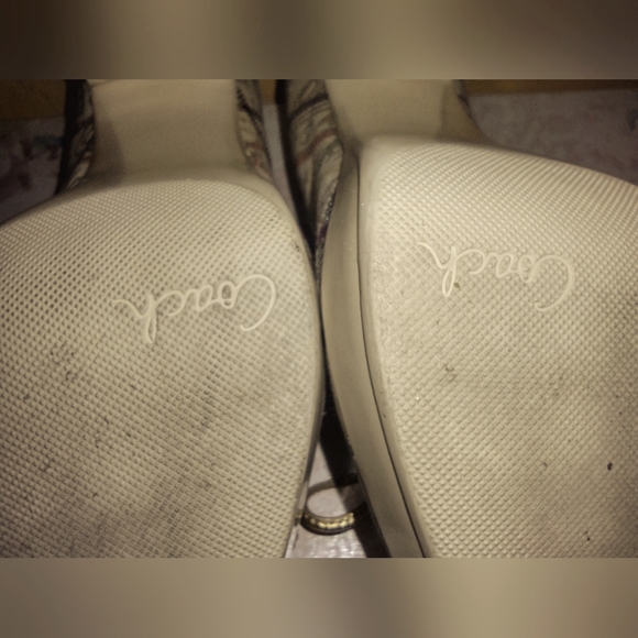 Coach Corey Letter Graffiti Pumps - Picture 13 of 16